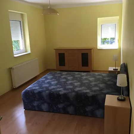 Altorjai Apartment *